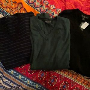 3 BR V neck sweaters